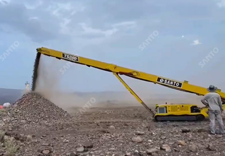 Tracked mobile stacker used in Djibouti